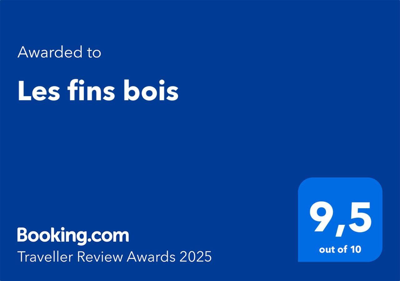 Les Fins Bois Apartment *